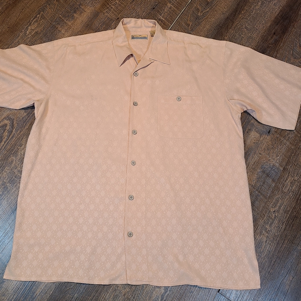 Bobby Chan peach embossed diamonds button front Silk